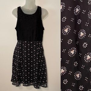 Disney • Minnie Rocks The Dots Casual Dress